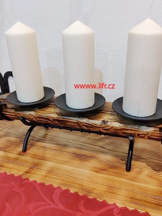 Kovový dřevěný svícen lustr, stůl